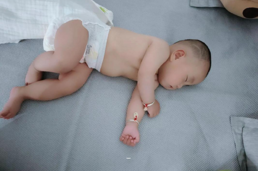 孟津宝宝多大可以坐着